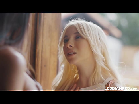 ❤️ Tüdruk tuleb paar kuud hiljem koju ja jõuab sööma oma kasuema tussu ❤ Kõva porno at us ❌❤