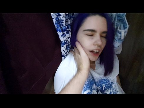 ❤️ Leidsin oma õe kapist ja aitasin tal cumida ❤ Kõva porno at us ❌❤